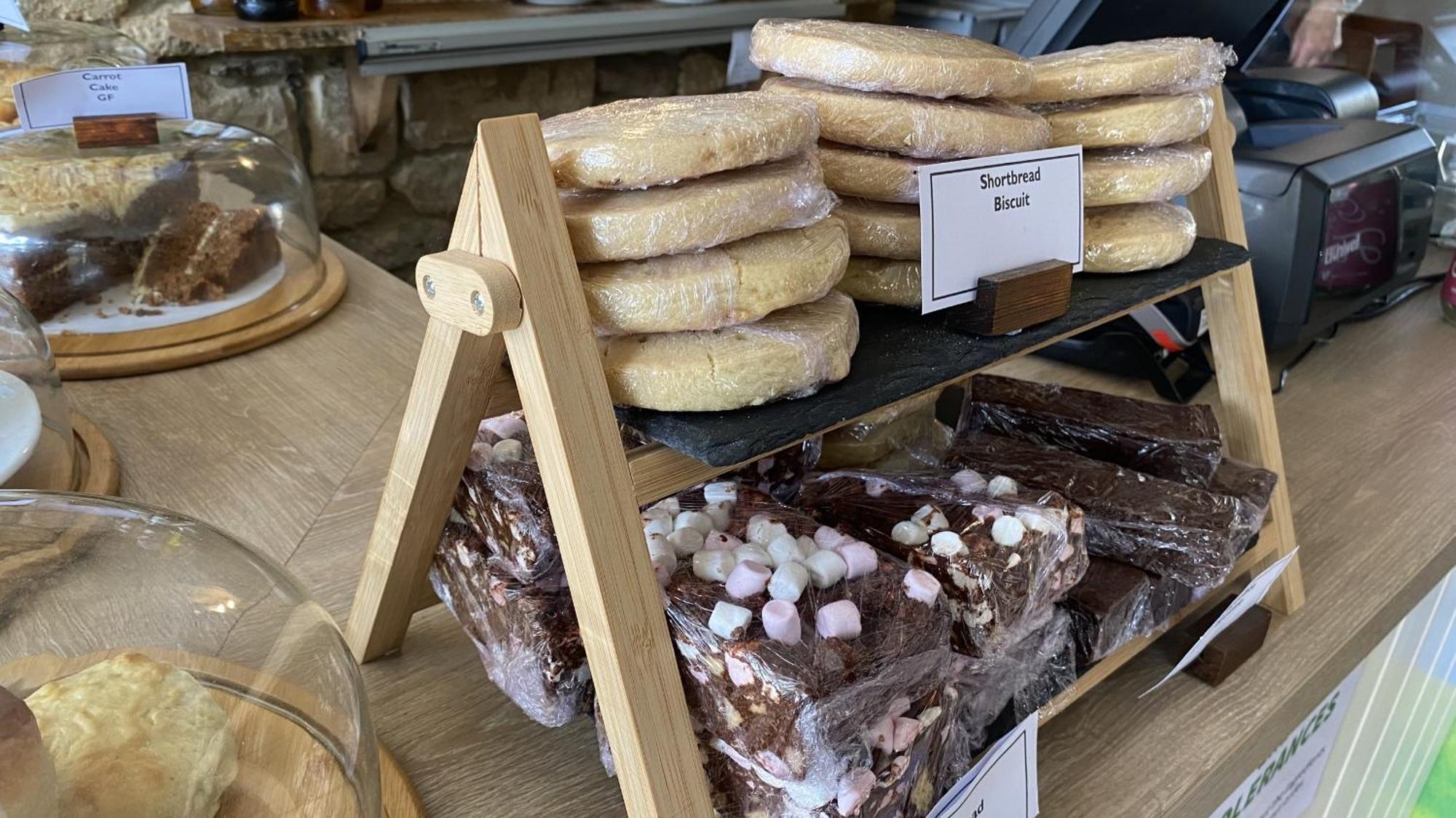 Priory Tearooms Burford With Rooms Exteriör bild