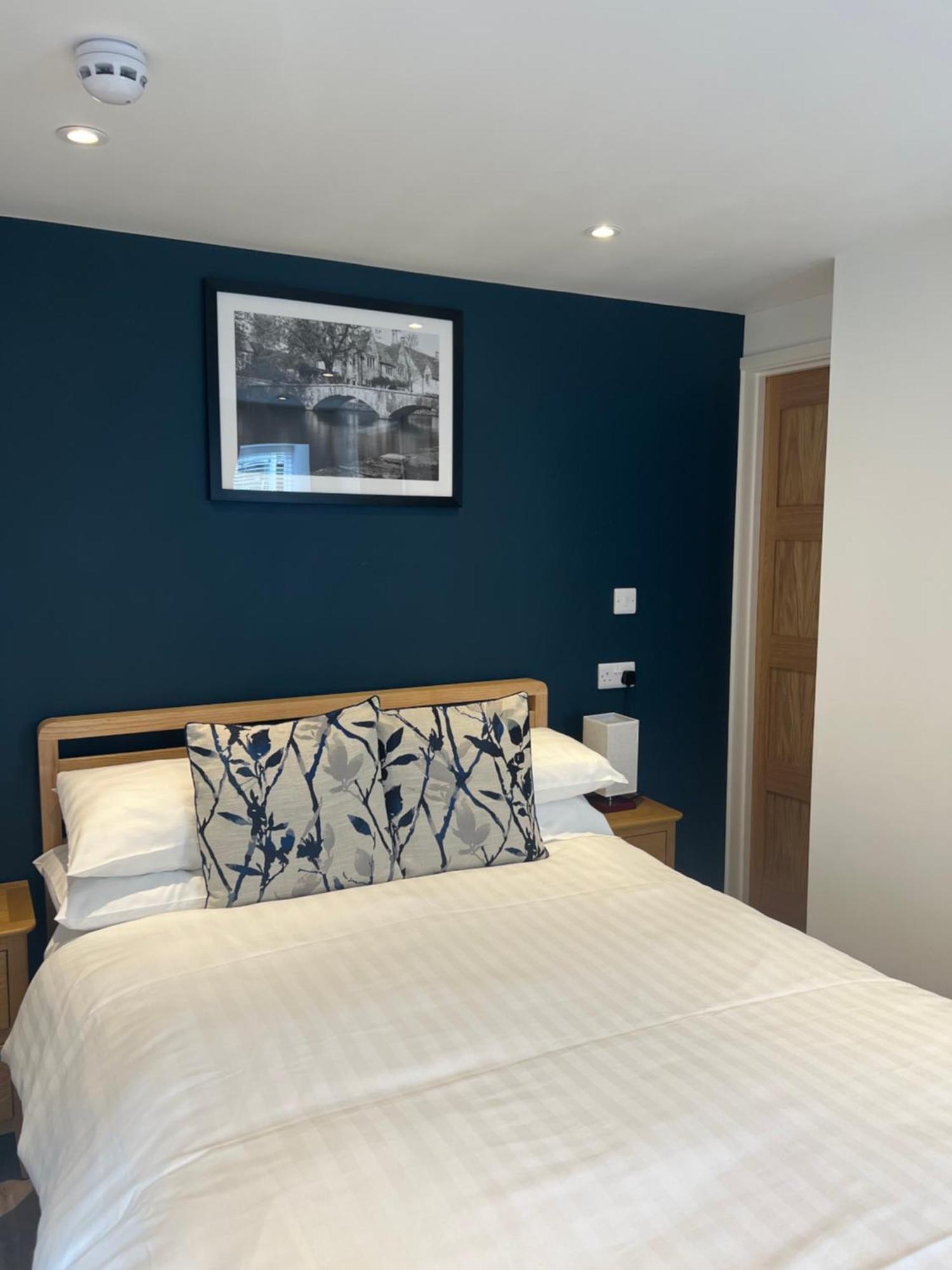 Priory Tearooms Burford With Rooms Exteriör bild