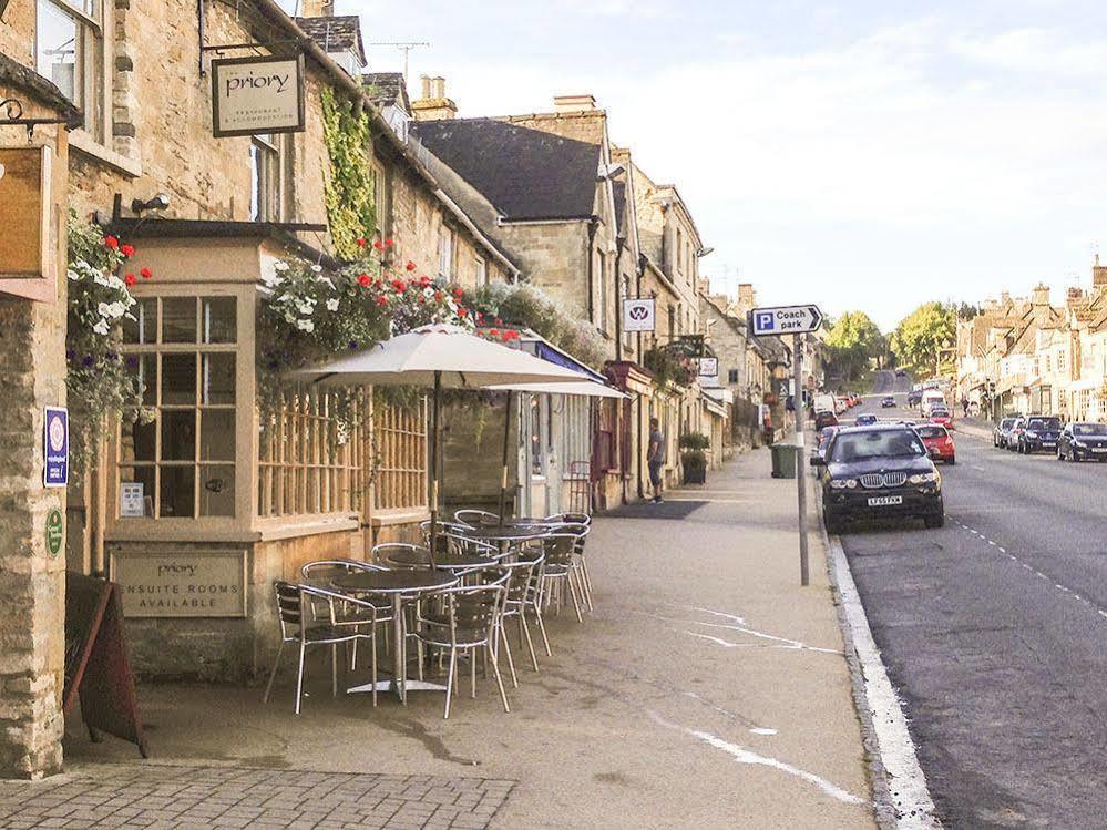 Priory Tearooms Burford With Rooms Exteriör bild
